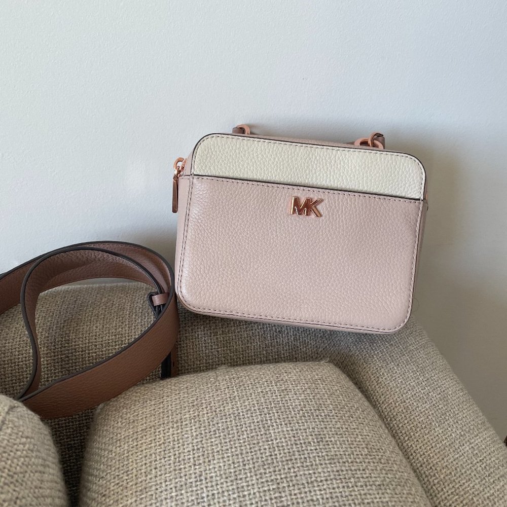 MICHAEL KORS Two-Tone Crossbody Bag with Strap